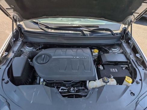 Certified 2019 Jeep Cherokee Limited AWD/4WD image 39