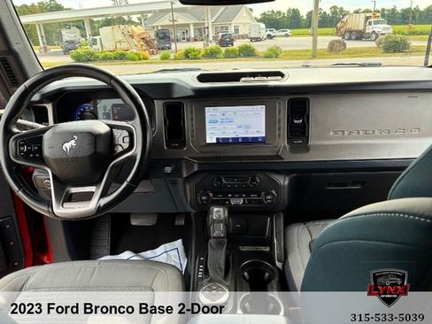 Used 2023 Ford Bronco 2-Door AWD/4WD image 12