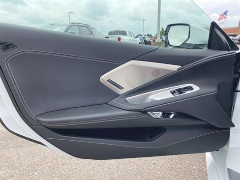 Used 2025 Chevrolet Corvette Stingray Preferred Cpe w/ Z51 Performance Package RWD image 22