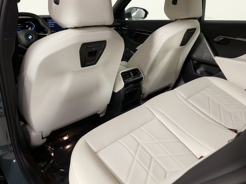 Used 2024 BMW 530i xDrive image 36