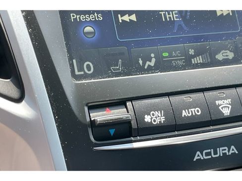 Certified 2017 Acura TLX FWD image 27
