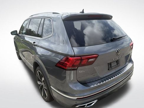 Used 2024 Volkswagen Tiguan SEL R-Line AWD/4WD image 2