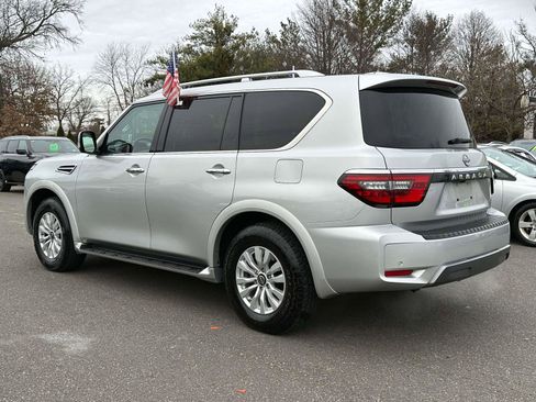 Used 2024 Nissan Armada SV image 5