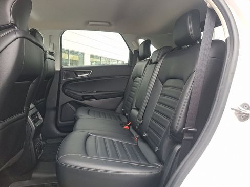 Used 2019 Ford Edge SEL w/ Equipment Group 201A image 10