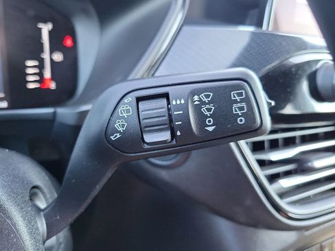 Used 2024 Ford Escape ST-Line image 19