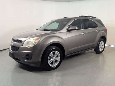 Used 2011 Chevrolet Equinox LT w/ Driver Convenience Package FWD image 3