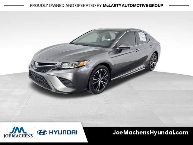 Used 2020 Toyota Camry SE FWD image 3
