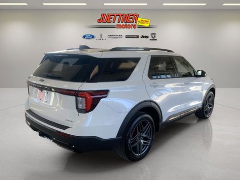 Used 2025 Ford Explorer ST-Line w/ Premium Package AWD/4WD image 7