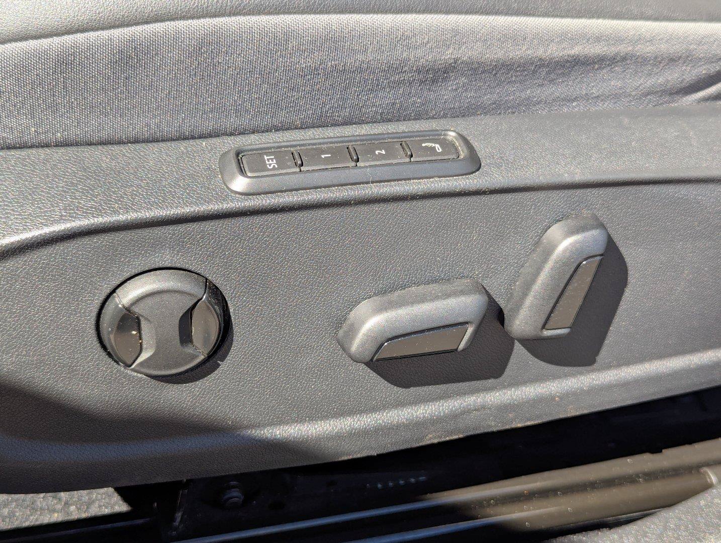 Used 2023 Volkswagen ID.4 Pro S AWD/4WD image 27