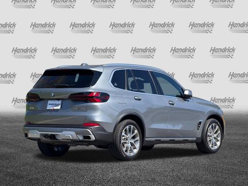 Used 2026 BMW X5 xDrive40i w/ Climate Comfort Package image 5