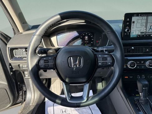 Used 2024 Honda Civic Touring image 10