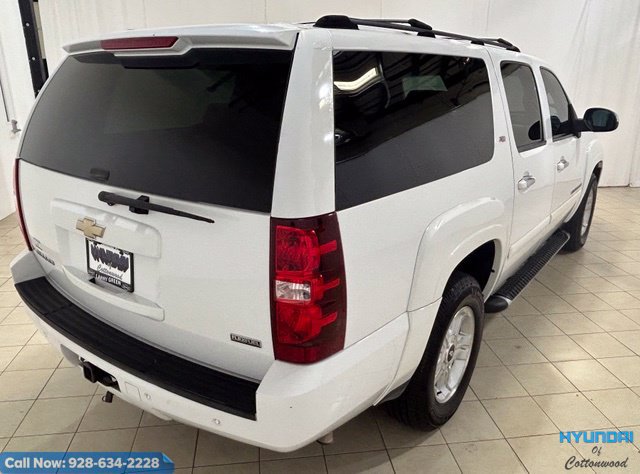 Used 2007 Chevrolet Suburban LT w/ LT Preferred Equipment Group AWD/4WD image 8
