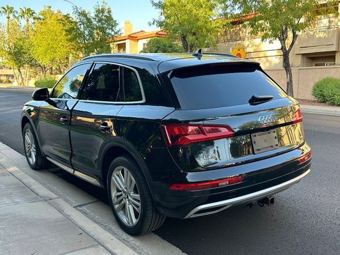 Used 2019 Audi Q5 Prestige w/ Prestige Package image 6