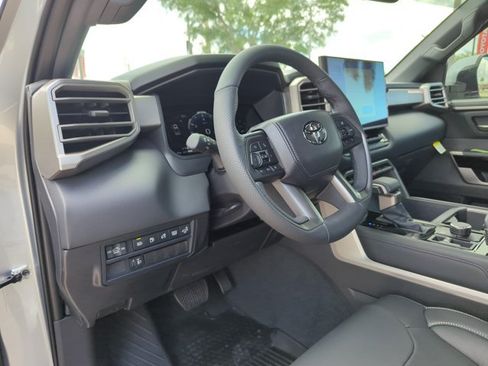 Used 2026 Toyota Tundra Limited AWD/4WD image 17