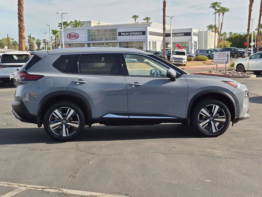 Used 2021 Nissan Rogue Platinum FWD image 5
