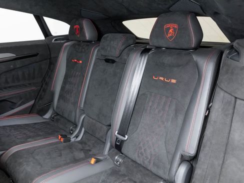 Used 2023 Lamborghini Urus Performante image 68