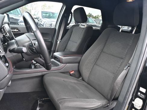 Used 2023 Dodge Durango GT image 7