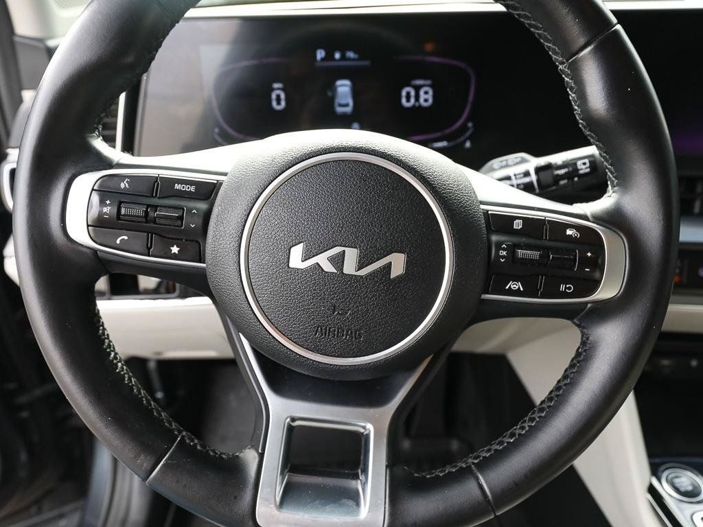 Used 2023 Kia Sportage EX FWD image 11