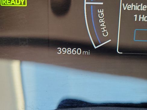 Used 2025 Toyota Camry LE image 23