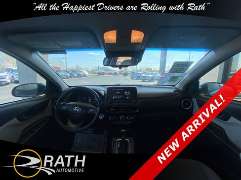 Used 2023 Hyundai Kona SEL image 17