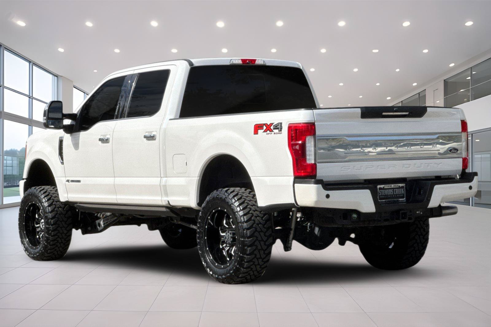 Used 2018 Ford F350 Platinum w/ Platinum Ultimate Package AWD/4WD image 6