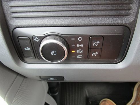 New 2025 Ford F250 XL w/ FX4 Off-Road Package image 28