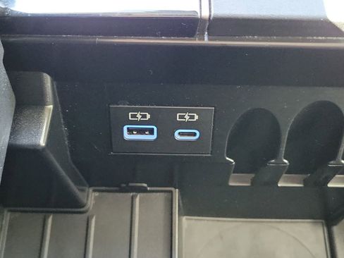 Used 2024 Toyota Tundra SR5 image 33