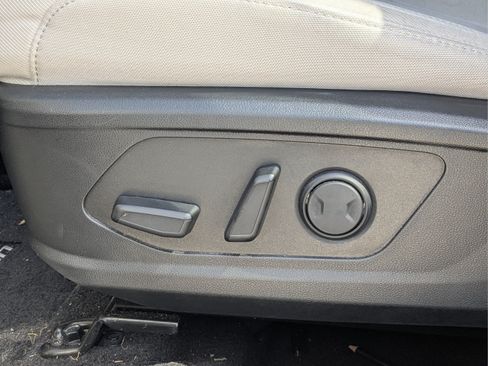 Used 2025 Hyundai Tucson SEL FWD image 19