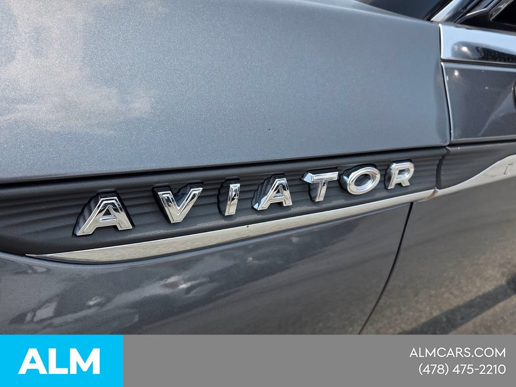 Used 2025 Lincoln Aviator Reserve AWD/4WD image 17