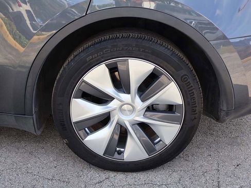 Used 2023 Tesla Model Y Long Range image 24