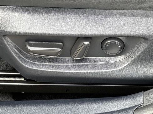 Certified 2025 Toyota Camry SE image 20