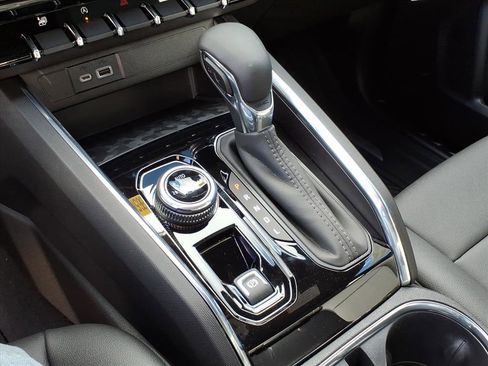 New 2026 GMC Canyon Elevation w/ Convenience Package image 18