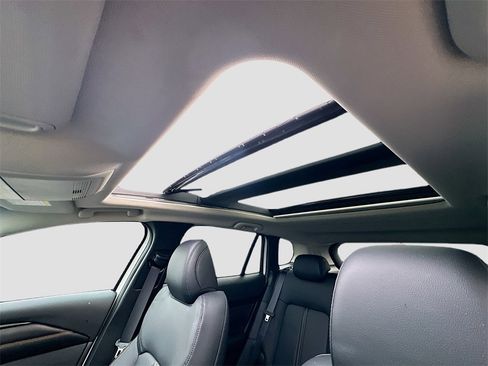 Used 2025 MAZDA CX-50 AWD 2.5 S w/ Premium Plus Pkg image 23