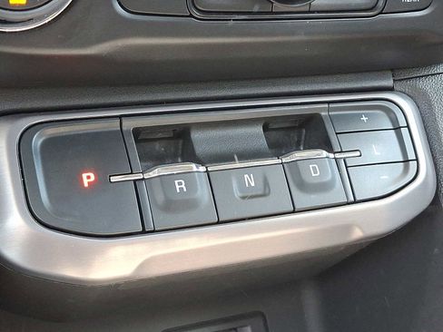 Used 2023 GMC Acadia AT4 AWD/4WD image 15