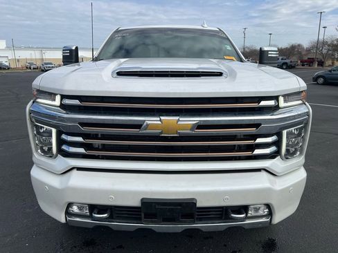 Used 2022 Chevrolet Silverado 2500 High Country w/ Safety Package II image 6