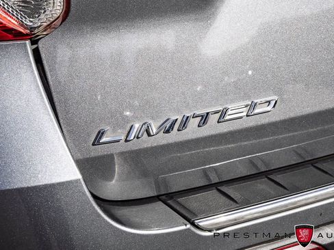 Used 2023 Ford Explorer Limited w/ Limited Technology Package image 49