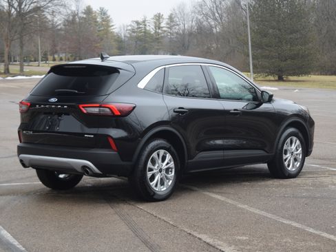 Used 2023 Ford Escape Active w/ Tech Pack #2 image 25