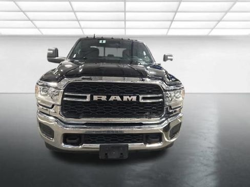 Used 2024 RAM 2500 Tradesman w/ Chrome Appearance Group AWD/4WD image 10