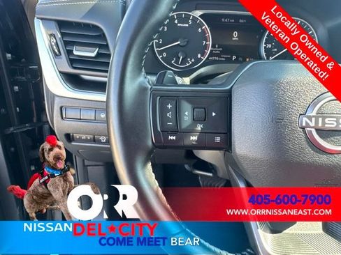 Used 2025 Nissan Rogue SV FWD image 19
