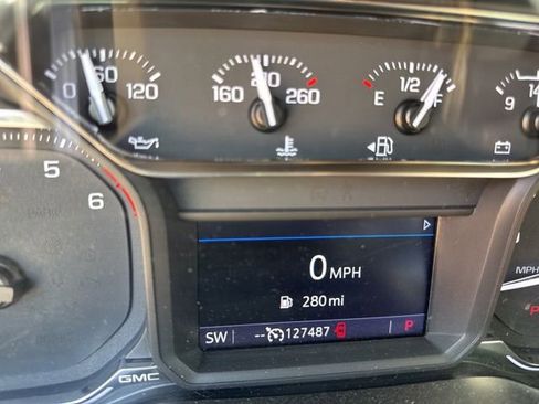 Used 2020 GMC Sierra 1500 Elevation w/ Elevation Value Package RWD image 3