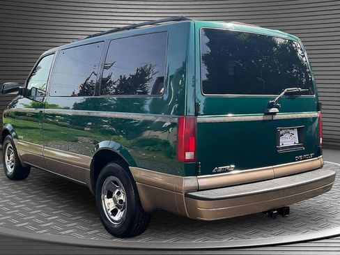 Used 2000 Chevrolet Astro Passenger RWD image 4