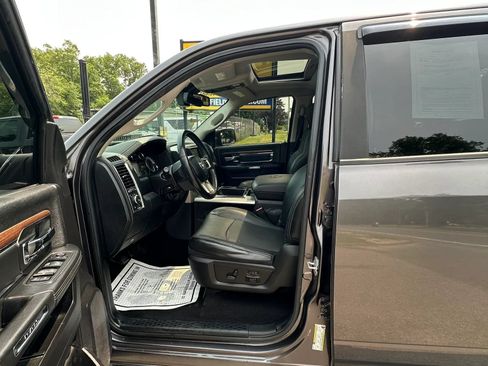 Used 2014 RAM 1500 Laramie w/ Convenience Group AWD/4WD image 29