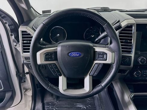 Used 2017 Ford F250 Lariat w/ Chrome Package image 11