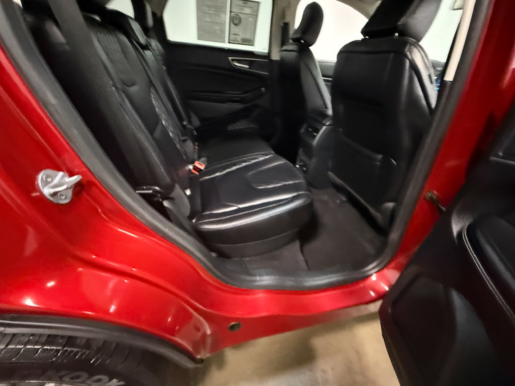 Used 2024 Ford Edge Titanium AWD/4WD image 61