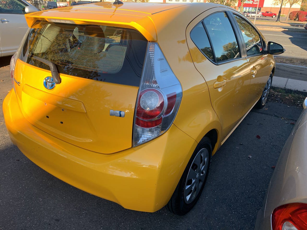 Used 2014 Toyota Prius C Two FWD image 3