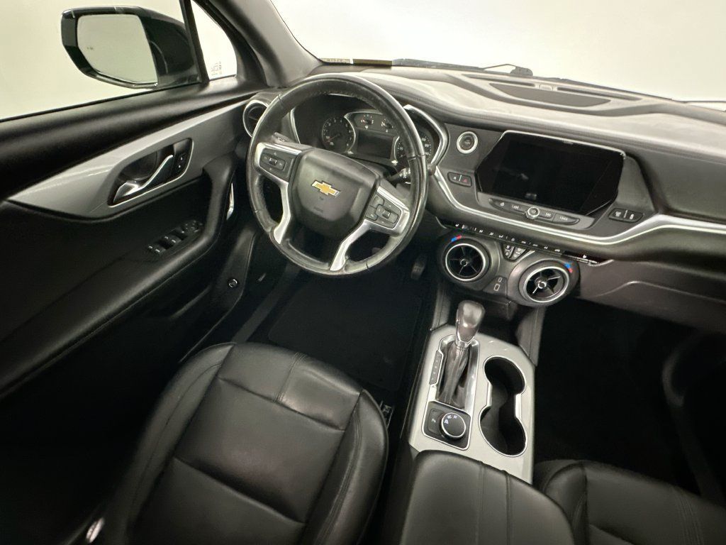 Used 2020 Chevrolet Blazer LT w/ Redline Edition FWD image 9