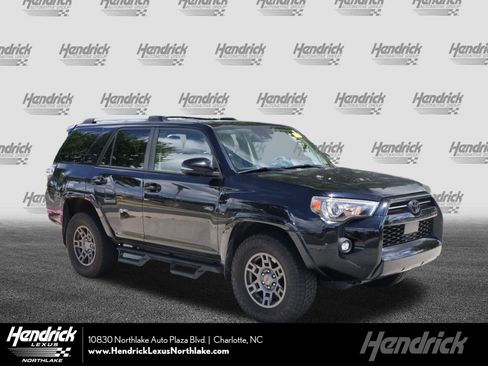 Used 2022 Toyota 4Runner SR5 Premium w/ Moonroof Package AWD/4WD image 1