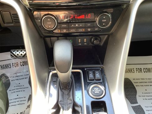 Used 2024 Mitsubishi Eclipse Cross SE image 23