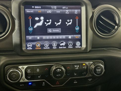 Used 2023 Jeep Wrangler Unlimited w/ Sun & Screen Package AWD/4WD image 22