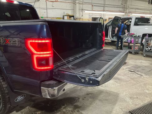 Used 2018 Ford F150 Lariat w/ Equipment Group 502A Luxury image 25